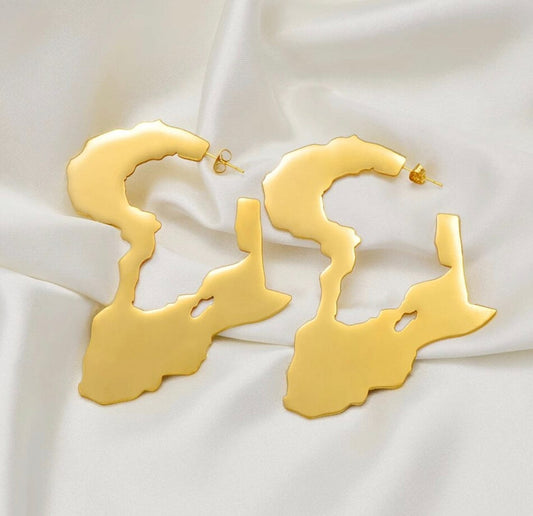 Veryldesigns Necklace Birungi Solid Africa Map Necklace