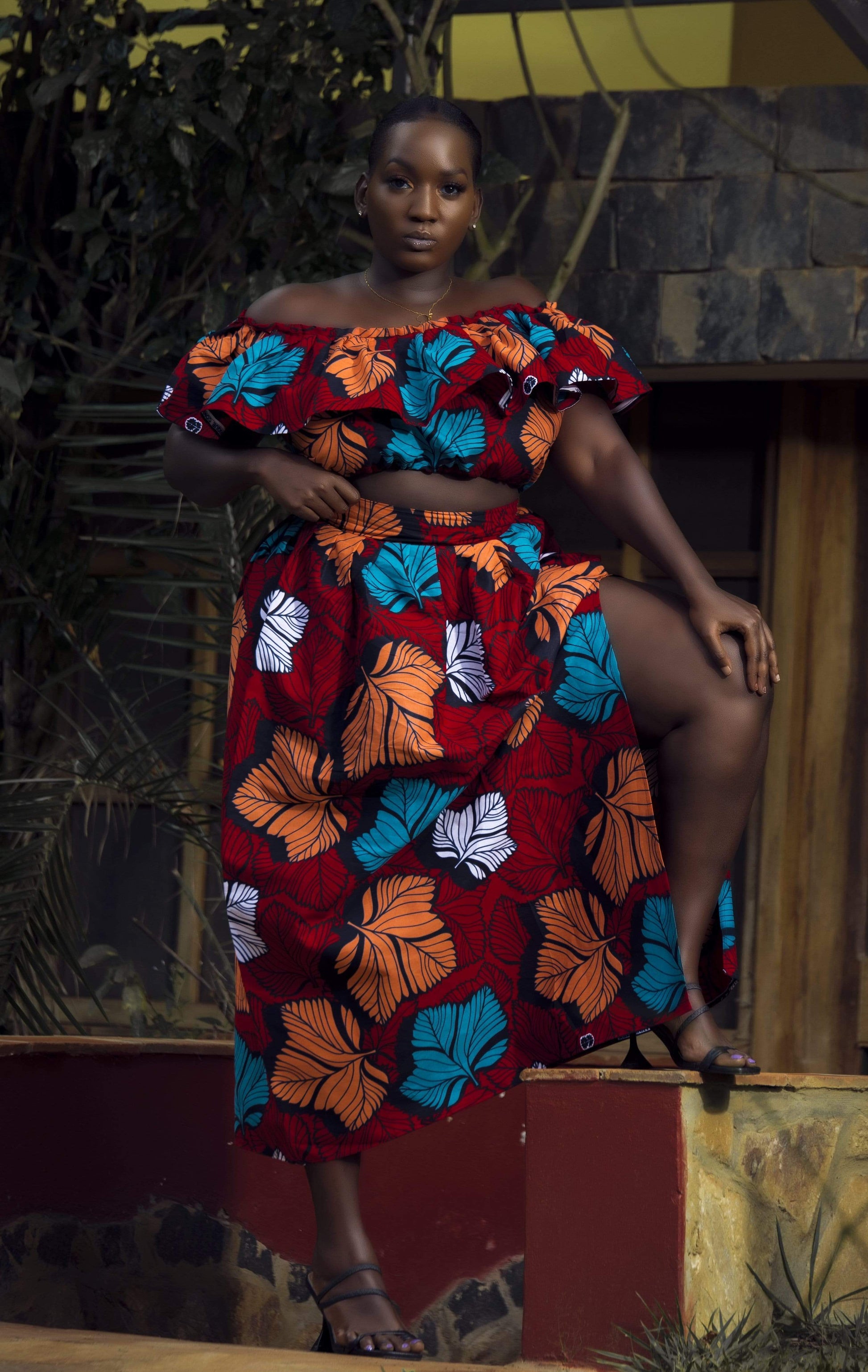 Veryldesigns Skirt Kyomu Off-Shoulder Crop Top